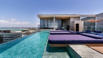 Piscina a l'aire lliure