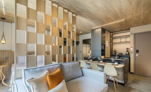 شقة بتجهيزات أساسية | المنشأة من الداخل