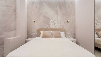 1 slaapkamer, een strijkplank/strijkijzer, wifi, beddengoed