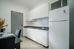 Apartment | Private kitchen - Beautiful Apartments in Campeche - Floripa - SCO (Florianópolis)