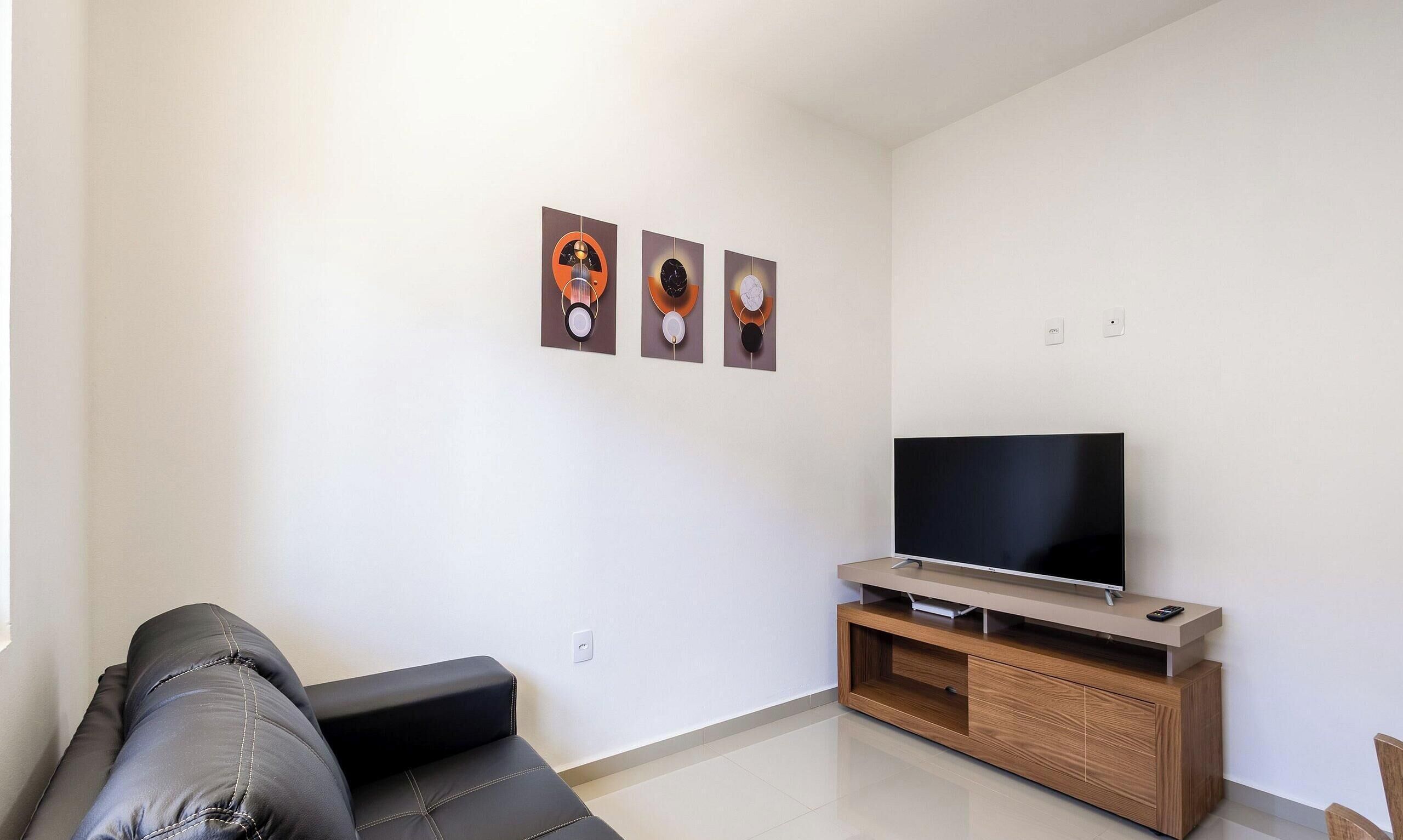 Basic Apartment | Living area