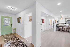 Interior - Heaven on Seven - Golf Course home on #7 of the Pine at Diamondhead Country Club (Diamondhead)