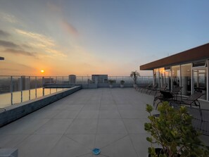 Outdoor pool, open 7:00 AM to 10:00 PM, pool umbrellas - Ver.de Panorama (São Paulo)