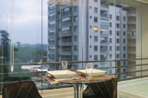Studio | Verduisterende gordijnen, een strijkplank/strijkijzer, gratis wifi
