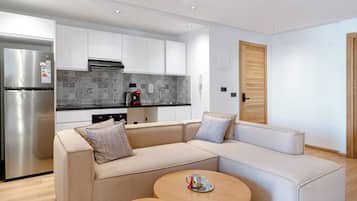 In-room safe, desk, laptop workspace, soundproofing