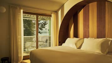 Comfort Double or Twin Room, Mobility Accessible | Minibar, in-room safe, blackout curtains, iron/ironing board