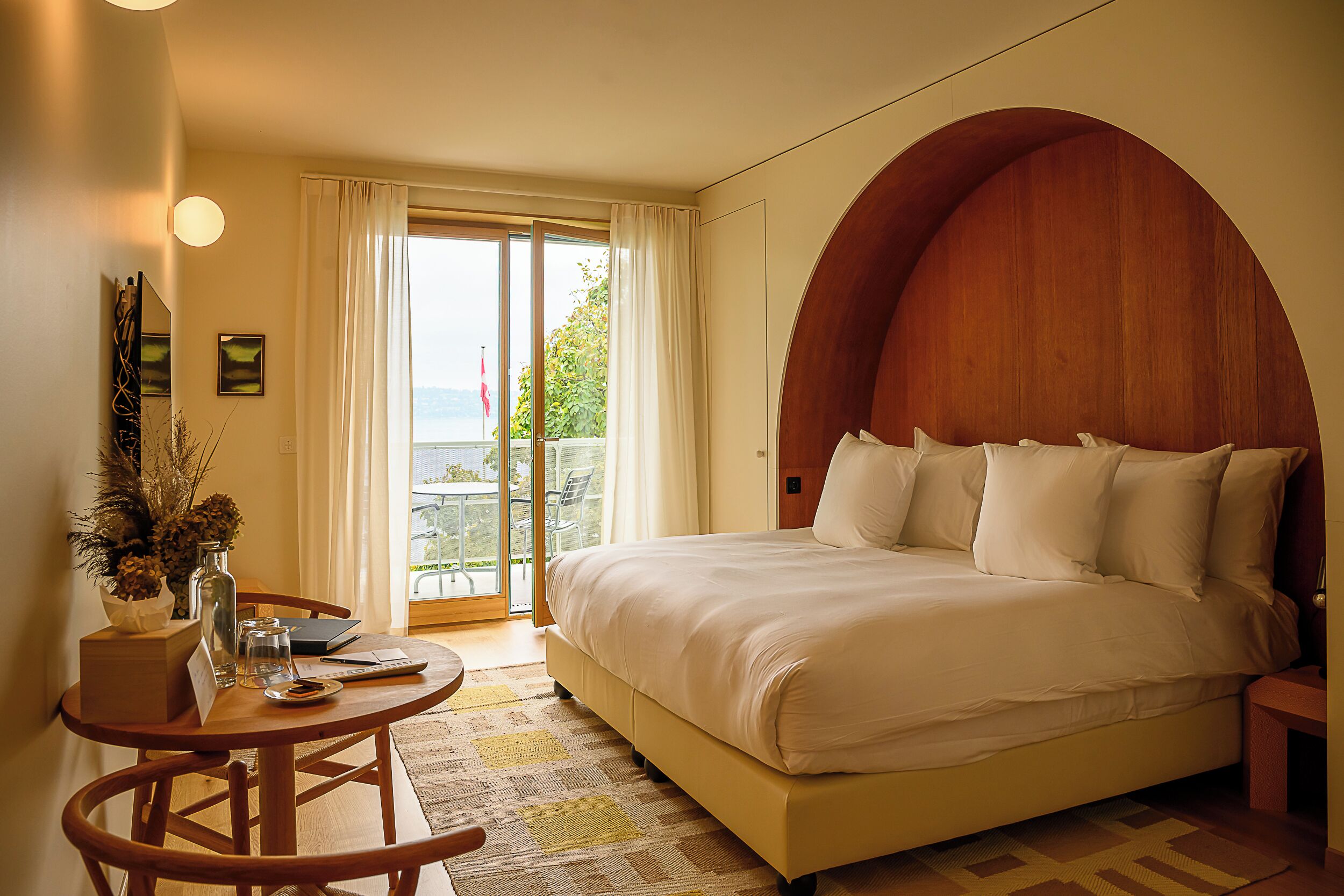 Comfort Double or Twin Room, Mobility Accessible | Hypo-allergenic bedding, minibar, in-room safe, blackout drapes