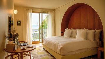 Comfort Double or Twin Room, Mobility Accessible | Hypo-allergenic bedding, minibar, in-room safe, blackout curtains