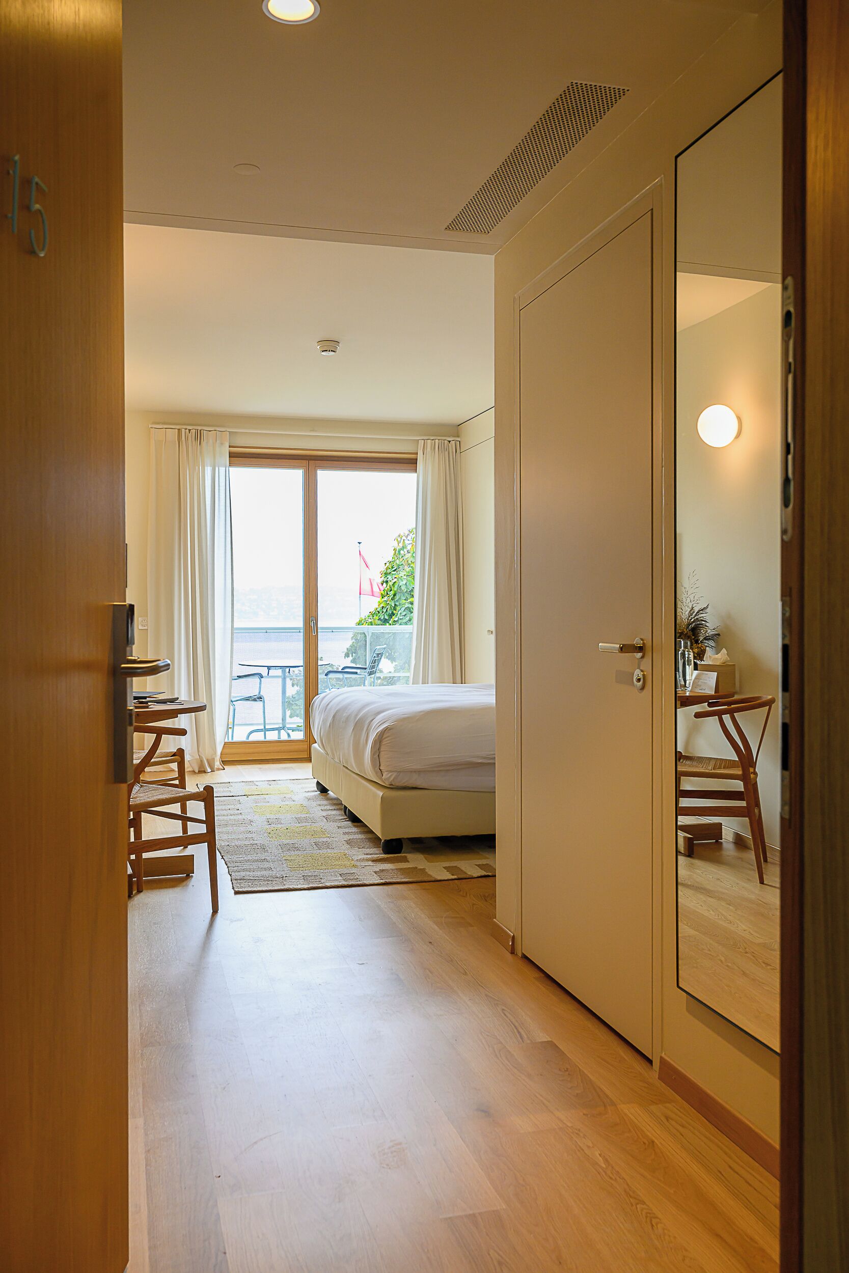 Comfort Double or Twin Room, Mobility Accessible | Hypo-allergenic bedding, minibar, in-room safe, blackout drapes