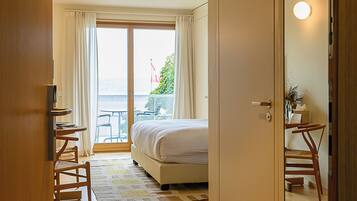 Chambre Confort Double ou avec lits jumeaux, accessible aux personnes à mobilité réduite