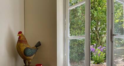 Appartement 'Retraite Familiale Relaxante' avec Vue sur la Montagne, Jardin Privé et Wi-Fi