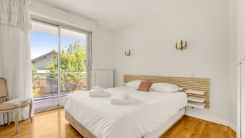 2 chambres, fer et planche Ă repasser, Wi-Fi gratuit, draps fournis