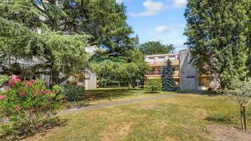 Enceinte de lâhĂ©bergement