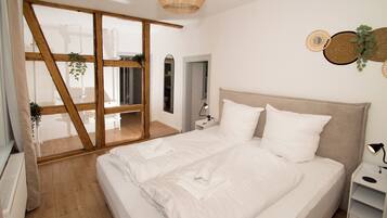 2 bedrooms, travel cot, free WiFi