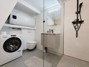 Free toiletries, hair dryer, towels