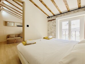1 chambre, fer et planche à repasser, Wi-Fi gratuit, draps fournis