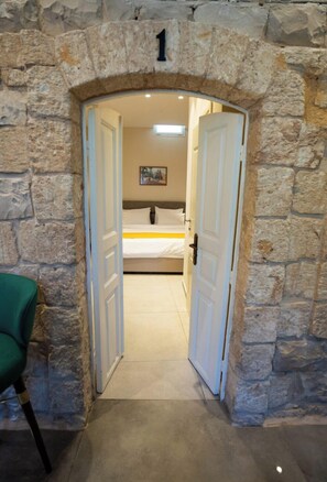 Kahden hengen huone | Työpöytä, silitysrauta/-lauta, ilmainen Wi-Fi