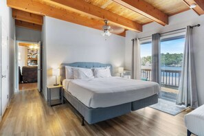 6 bedrooms, WiFi, bed sheets