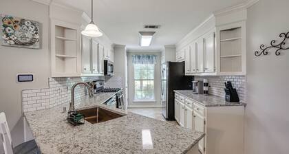 Updated Retreat w/ Outdoor Space in Flowood!