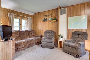 House (2 Bedrooms) | Interior - South Twin Lake Cabin w/ Dock, Steps to Water (Conover)