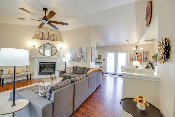 House (3 Bedrooms) | Interior
