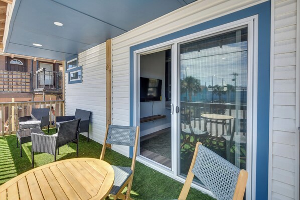 Apartment (1 Bedroom) | Interior - Walk to Daytona Beach & Boardwalk: Apt w/ Balcony (Daytona Beach)