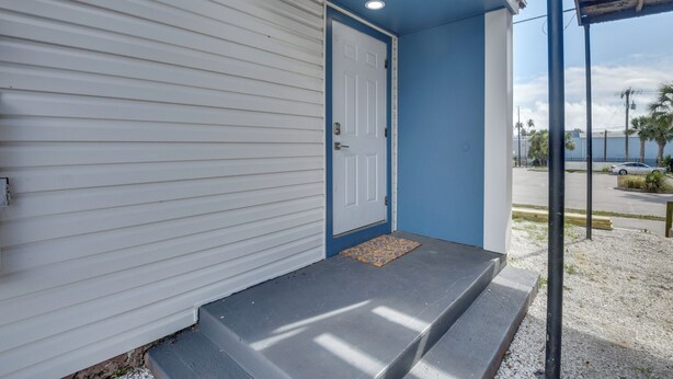 Apartment (0 Bedroom) | Interior - 1 Block to Daytona Beach: Modern Studio (Daytona Beach)