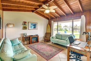 House (2 Bedrooms) | Interior