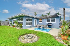 House (2 Bedrooms) | Front of property