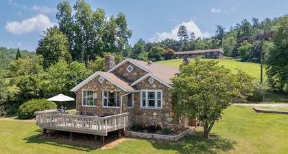 Hike + Explore: Mountain-view Escape in Candler