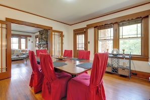House (3 Bedrooms) | Interior - Hike + Explore: Mountain-view Escape in Candler (Candler)
