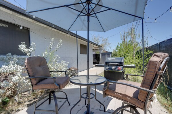 Apartment (2 Bedrooms) | Front of property