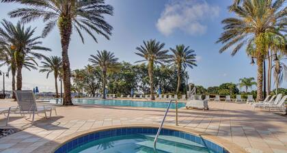 7 Mi to Disney World: Condo w/ 2 Balconies + Pools