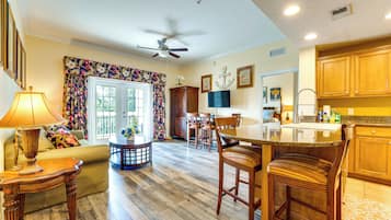 Apartment (3 Bedrooms) | Front of property