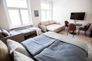 1 bedroom, free WiFi, bed sheets