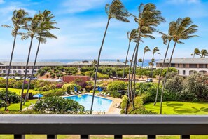 Pool - Summer Deal Poipu Ocean View Condo with Beach Access and Pool (Koloa)