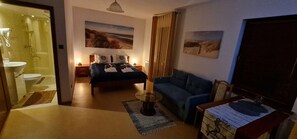 Iron/ironing board, free WiFi, bed sheets