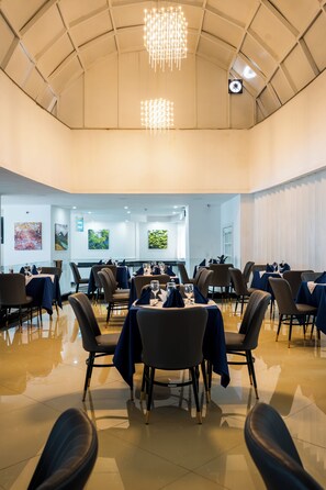 Restaurant - Omedad Hotel (Addis Ababa)