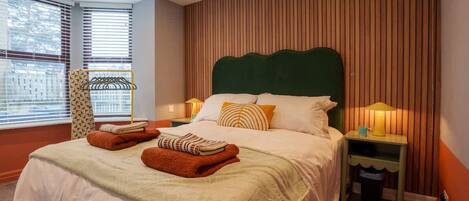 2 slaapkamers, een strijkplank/strijkijzer, wifi, beddengoed