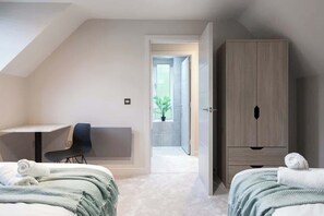 1 chambre, fer et planche à repasser, Wi-Fi, draps fournis