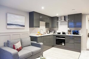 Fridge, microwave, oven, stovetop