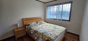 3 Schlafzimmer, Bügeleisen/Bügelbrett, kostenloses WLAN, Bettwäsche