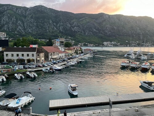 Casa Montenegro Lux
Apartment 1 Bedroom + 1 Living Room with Sea & Pool View