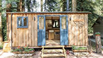 Cottage | Exterior detail