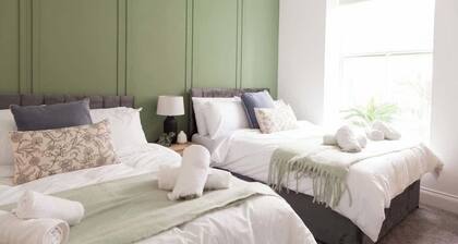 Bright 2-Bed Flat - Harrogate Town Centre - 4 Bed