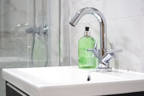 Dusche, Haartrockner