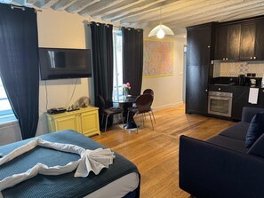 1 bedroom, iron/ironing board, WiFi, bed sheets