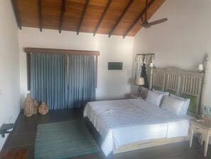 Bügeleisen/Bügelbrett, WLAN, Bettwäsche