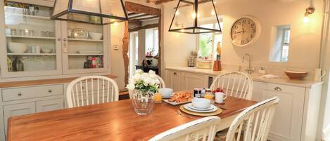 تناول الطعام