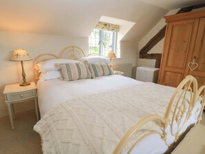 1 Schlafzimmer, individuell dekoriert, individuell eingerichtet